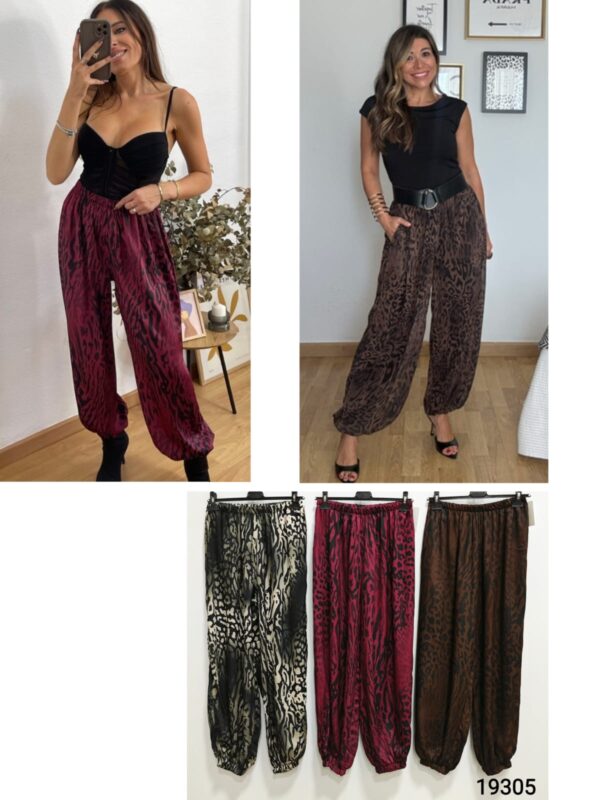 Imagen de WhatsApp 2025-10-09 a las 16.10.37_6a78970b Pantalón bombacho satén - Imagen 4