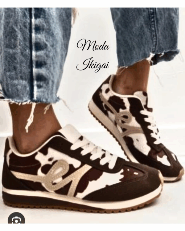 Moda Ikigai - 2025-10-08T112114.132 Chaqueta de antelina - Imagen 2