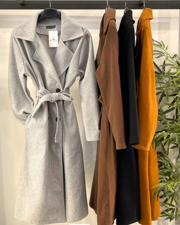 Diseño sin título - 2025-12-15T133326.163 Abrigo largo de paño - Imagen 1