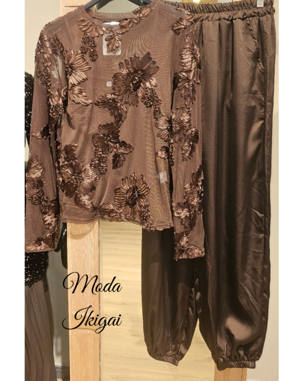 Blusa flores transparente - Imagen 1